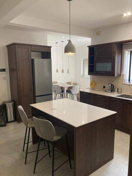 Elegant Maisonette In Malta By Assetflow Pro Apartment Marsaskala Bagian luar foto